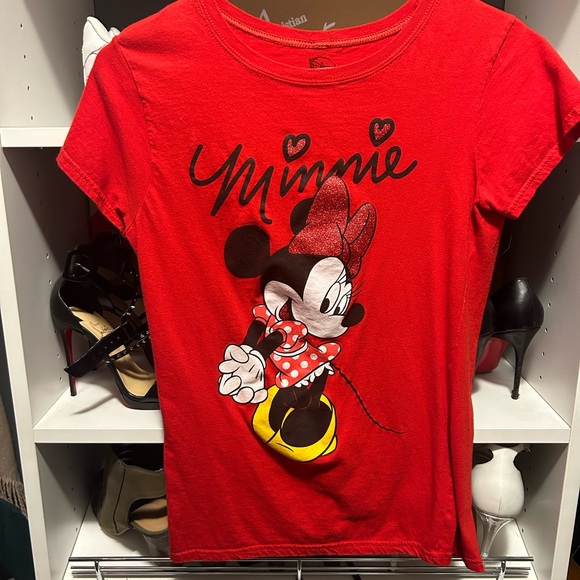 Ladies medium Minnie shirt - Picture 1 of 3